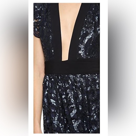 Diane von Furstenberg
SABINA Blue Wrap Sequined Mini Dress size 6 - Picture 7 of 14